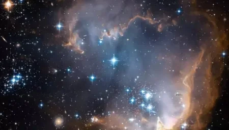 35 Yıldır Görevdeki Hubble’dan Mars’tan Galaksilere Uzanan Dört Büyüleyici Kare