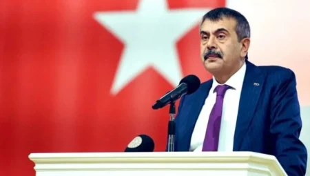 Üç ilin milli eğitim müdürlüğüne yeni isimler atandı: Görev değişimi dikkat çekti